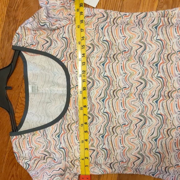 NWT boutique blouse in colorful pattern, L - Picture 2 of 8